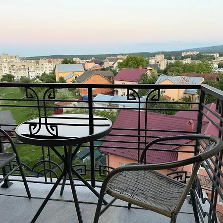 салатовий дім Apartment